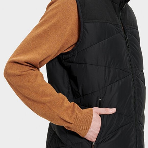 🎁 UGG Curtis Men's Water Resistant Puffer Vest - Picture 7 of 8